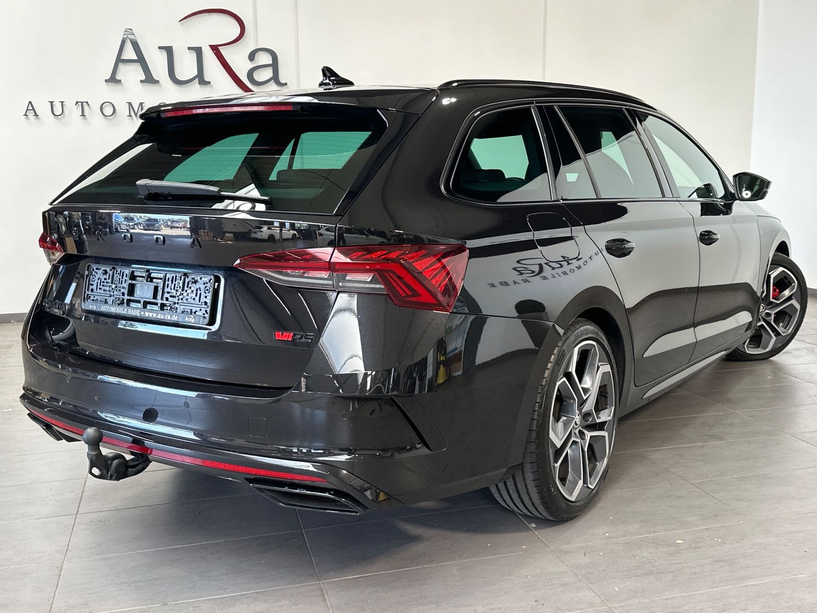 Fahrzeugabbildung SKODA Octavia Combi RS 4x4 Challenge NAV+MATRIX+AHK