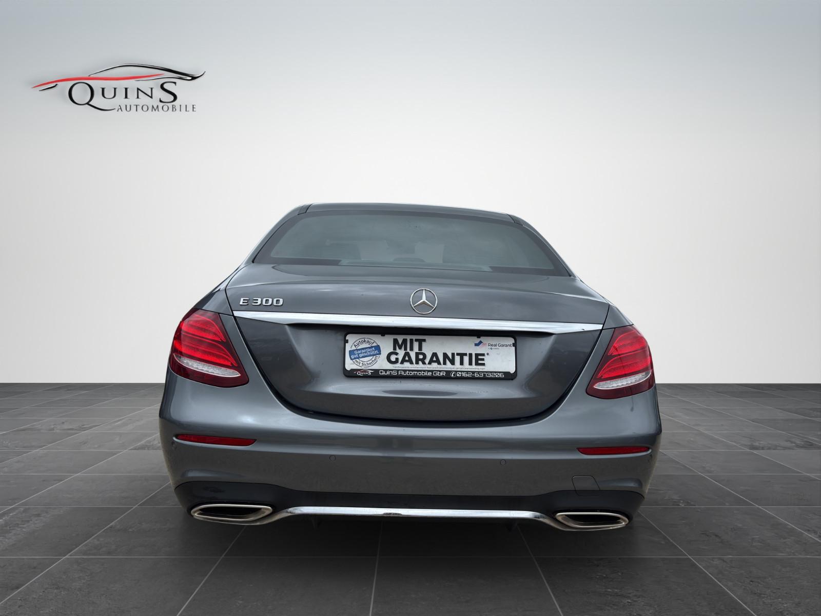Mercedes-Benz E 300 E Limousine E 300  54628-KM 1-Hand AMG-L