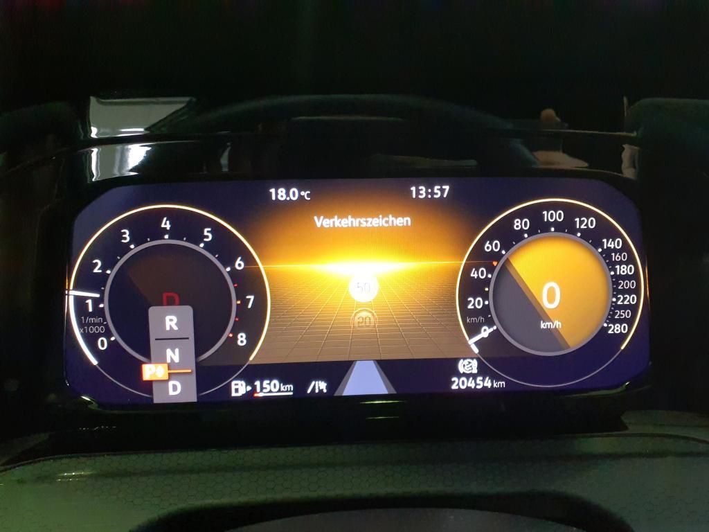 Volkswagen Golf GTI 2.0 TSI DSG AHK*Harman*PDC*Tempo*Klima