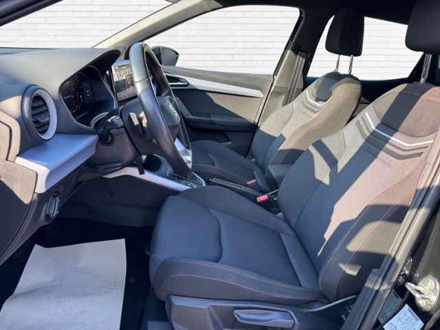 Fahrzeugabbildung SEAT Arona FR 1.5 TSI DSG Tiptronic KLIMA LED NAVI LE