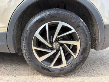 Volkswagen Tiguan - 7