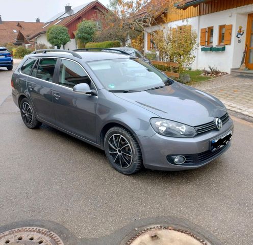 Volkswagen Golf Variant silber