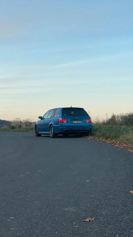 BMW E39 530IA Touring