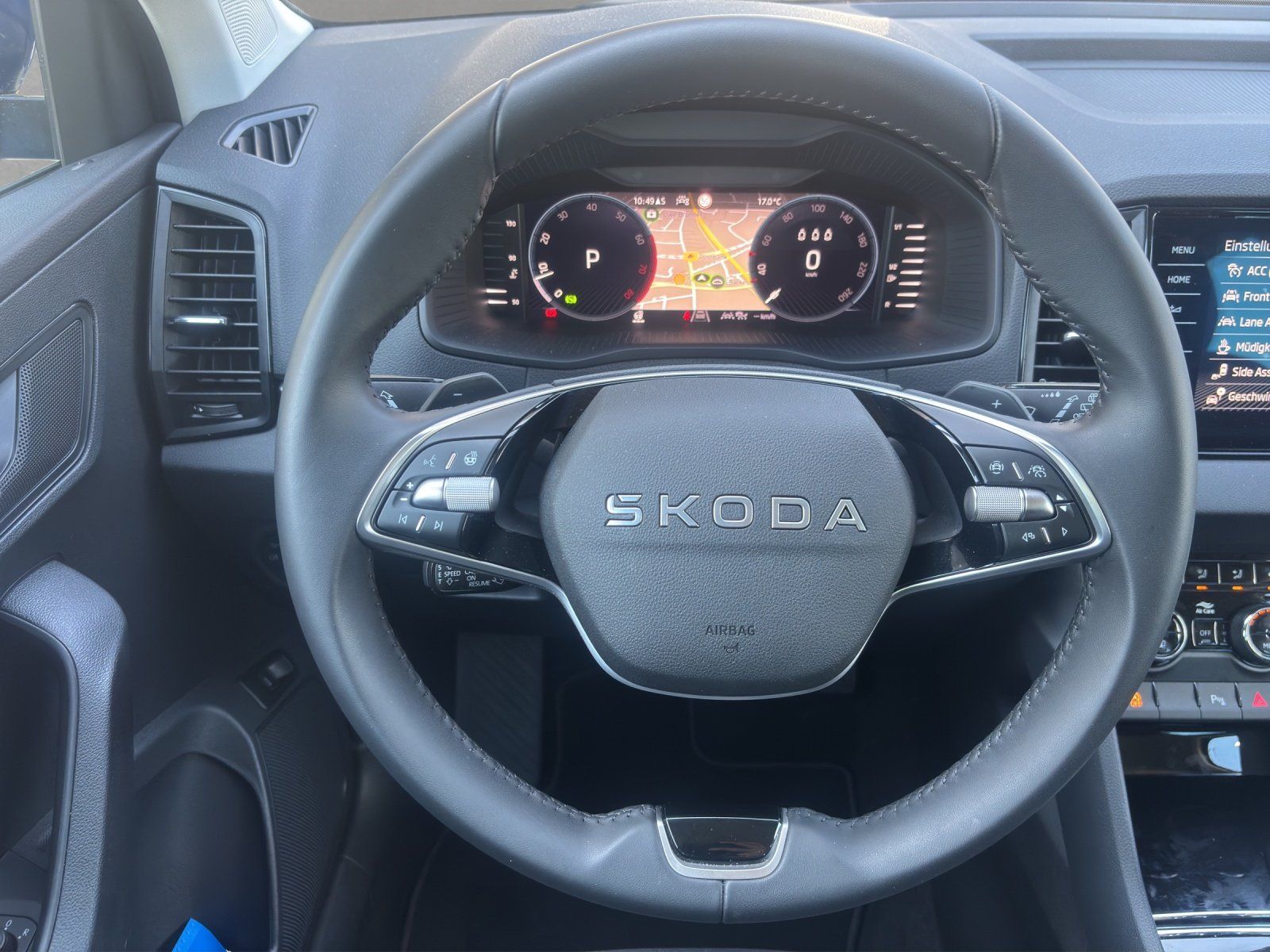 Fahrzeugabbildung SKODA Karoq Balance 1,5 TSI 110 kW DSG MATRIX/ACC/AHK