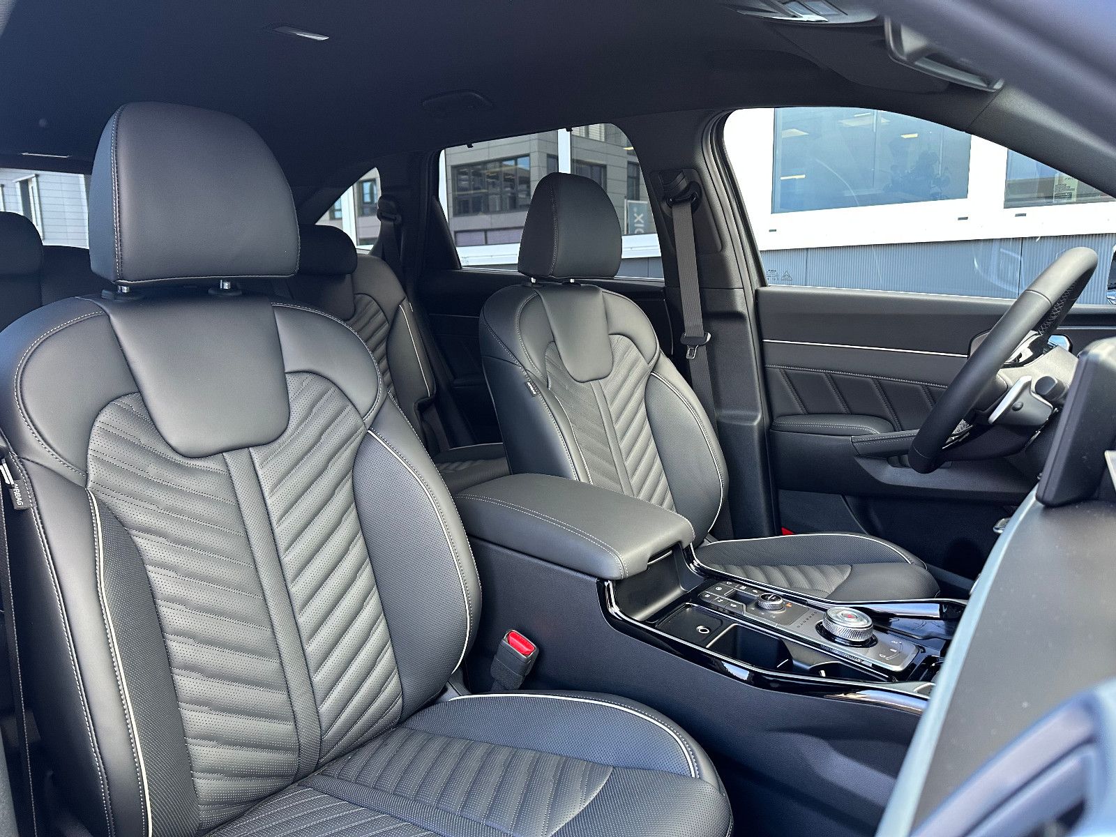 Fahrzeugabbildung Kia Sorento 2.2 CRDi AWD Platinum Nappa AHK