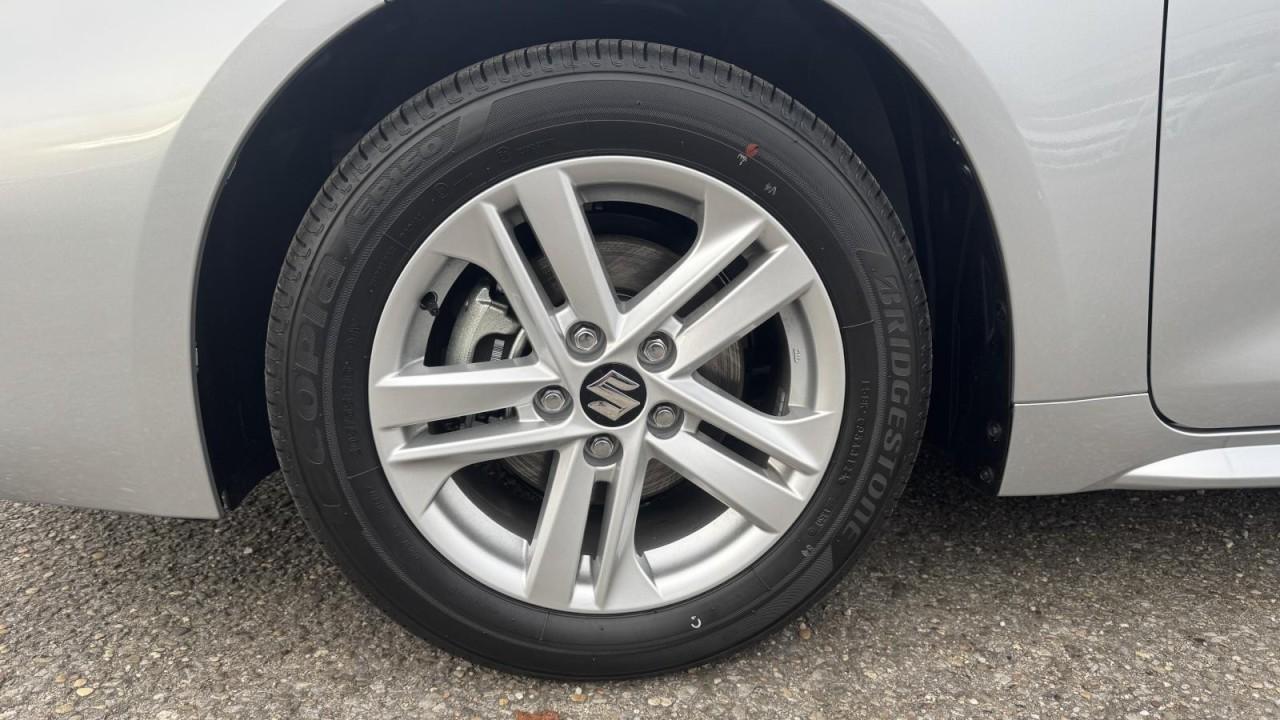 Suzuki Swace 1.8 Hybrid Comfort + NAV+SHZ+LHZ+RFS+ACC