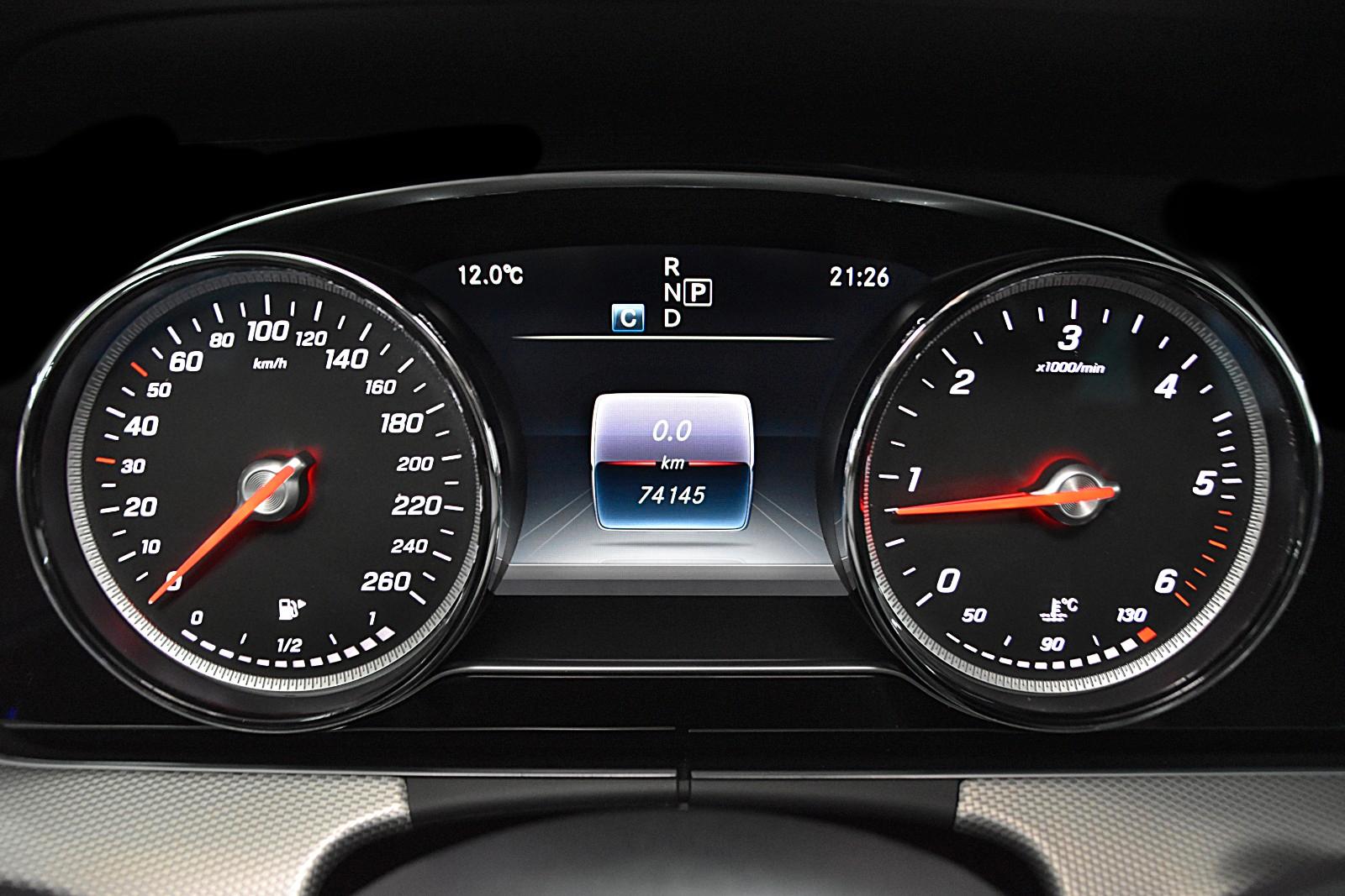 Mercedes-Benz E 220 D T AVANTGARDE* FINANZIERUNG MÖGLICH*