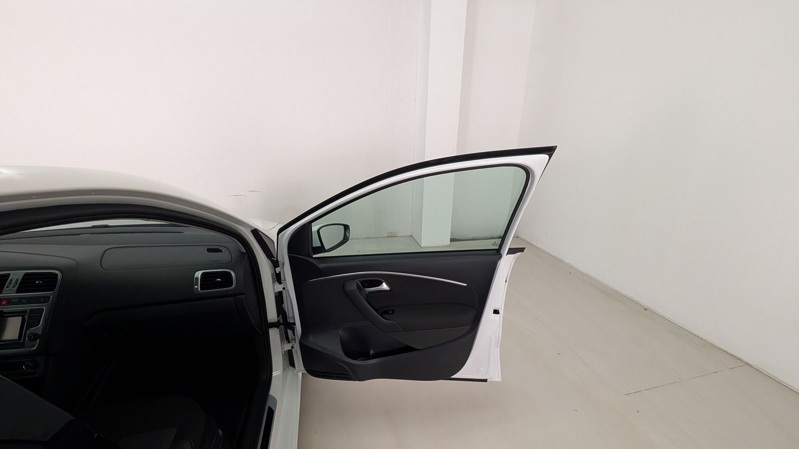 Fahrzeugabbildung Volkswagen Polo V 1.0 TSI * SHZ * LED * PDC Allstar