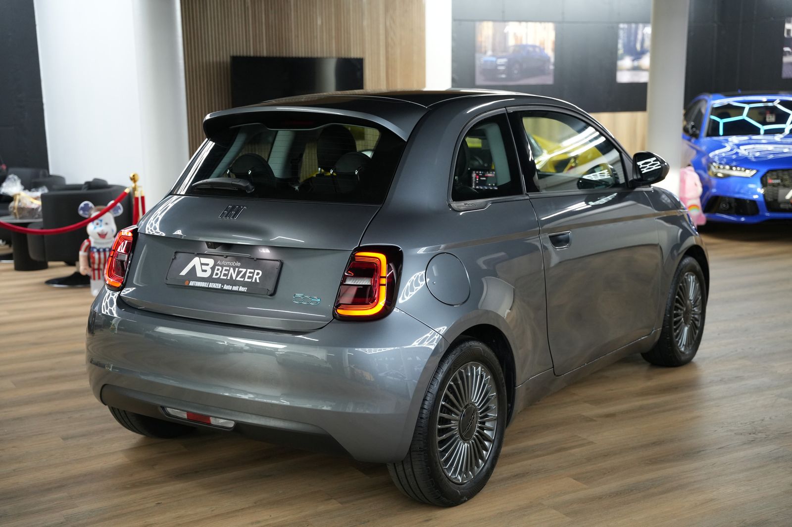 Fahrzeugabbildung Fiat 500 Icon *42 Kwh*Rückfahrkamera*Navigation*Klima