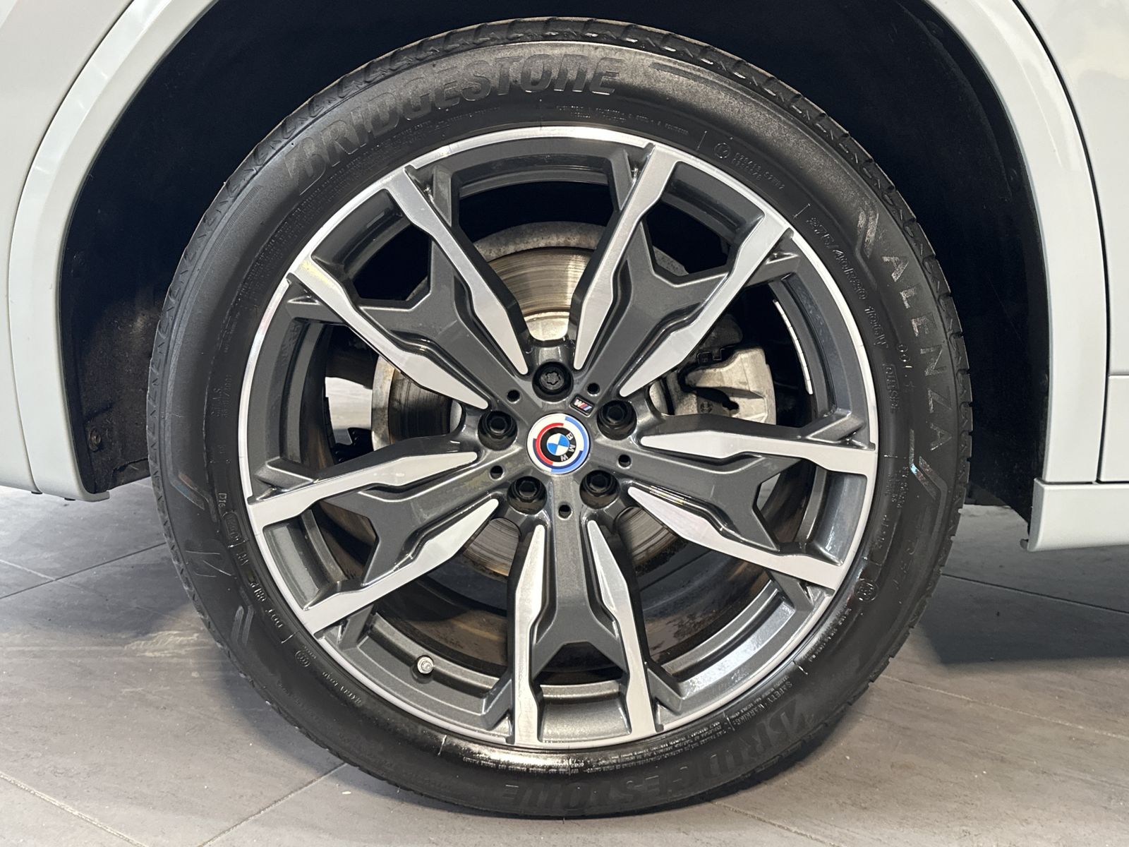 Fahrzeugabbildung BMW X3 xDrive30d M-Sport NAV+LASER+KAM+PANO+HUD+AHK
