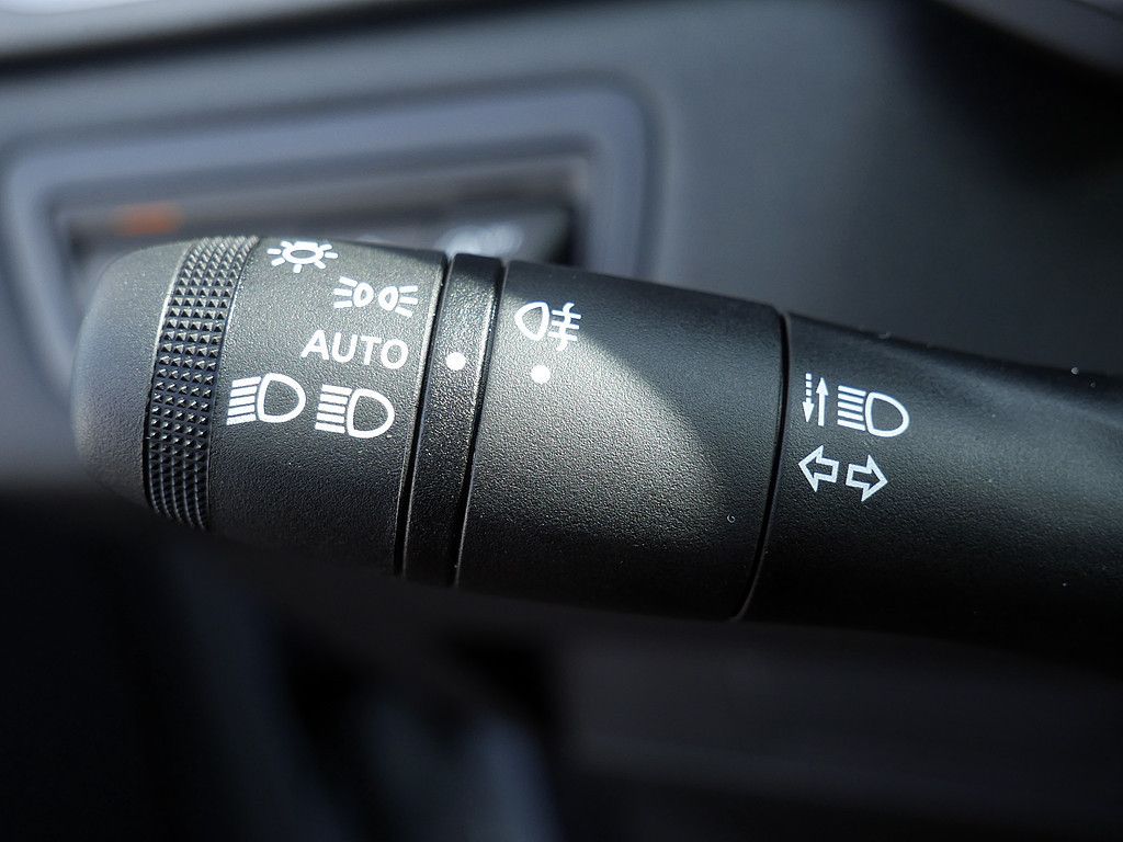 Fahrzeugabbildung Renault Captur Techno TCe 160 EDC Mild Hybrid