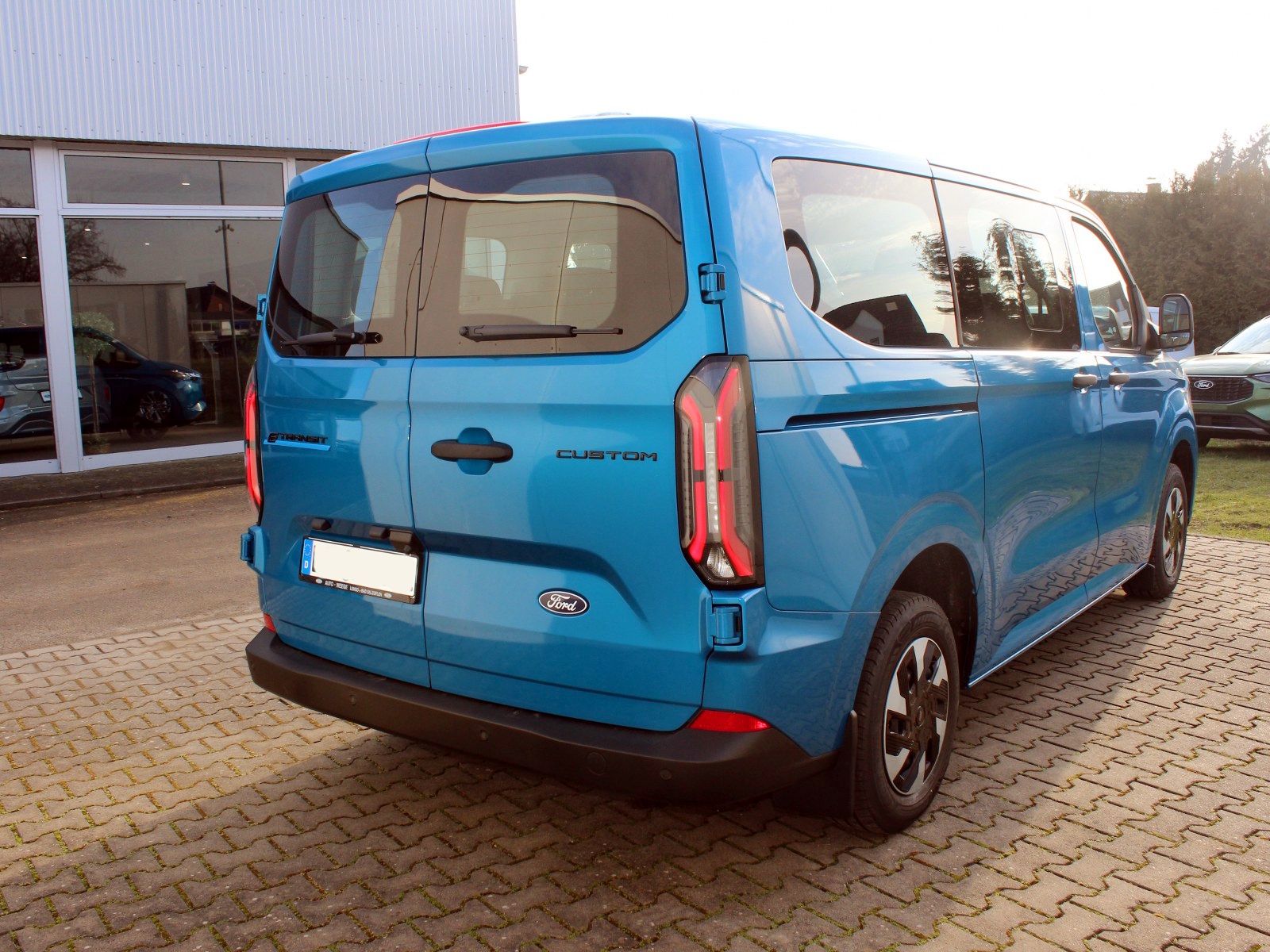 Fahrzeugabbildung Ford Transit Custom E 340 L1 RWD Trend