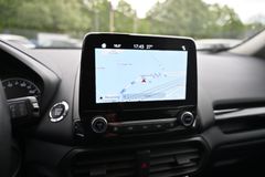 FORD EcoSport 1.0 EcoBoost Titanium Leder Navi FORD EcoSport 1.0 EcoBoost Titanium Leder Navi