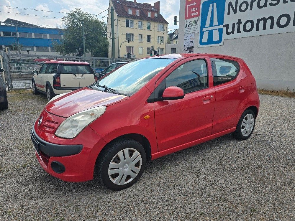 Nissan Pixo