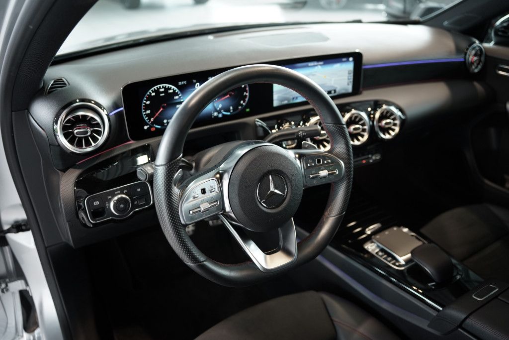 Mercedes Benz A 220