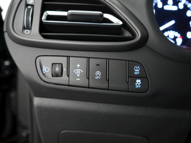 i30cw T-GDi TREND 48V+AHK+NAVI+RÜCKFAHRKAMERA+SI