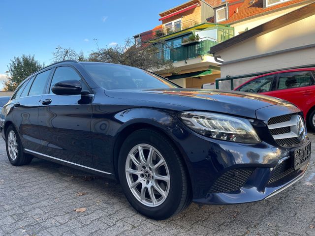 Mercedes-Benz C 180d  T-Modell LED Volleder Navi Kamera