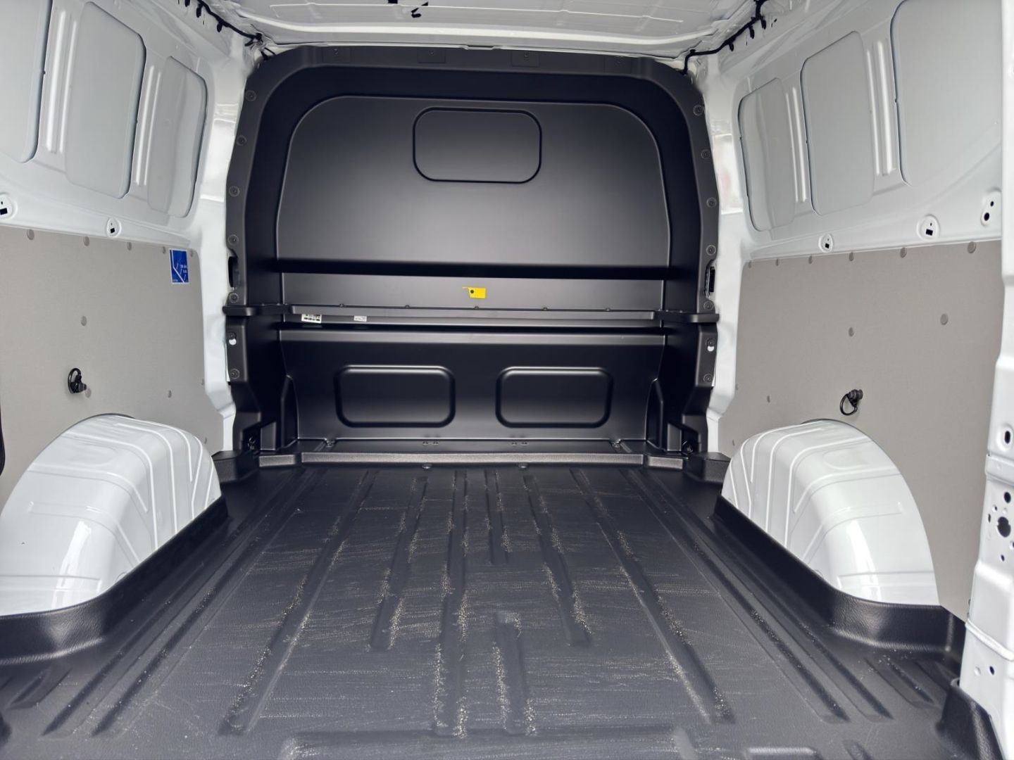 Fahrzeugabbildung Ford Transit Custom Kasten 320 L2 Trend LED, 6 Sitze,