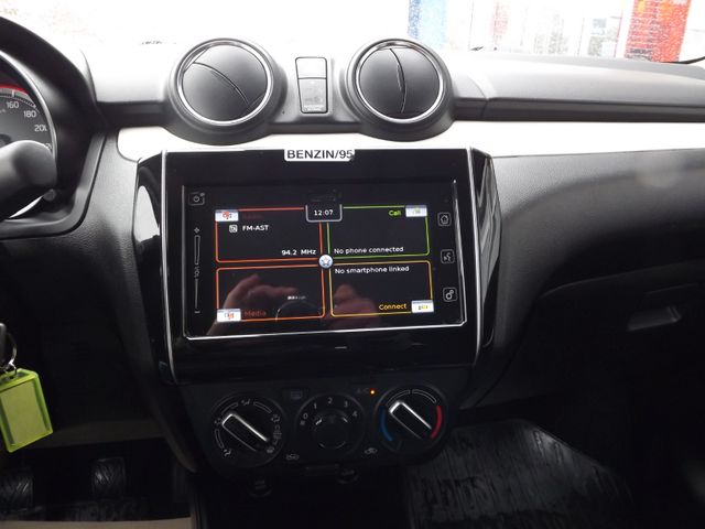 Swift Basic*Kamera*SHZ*ACC*Klima*