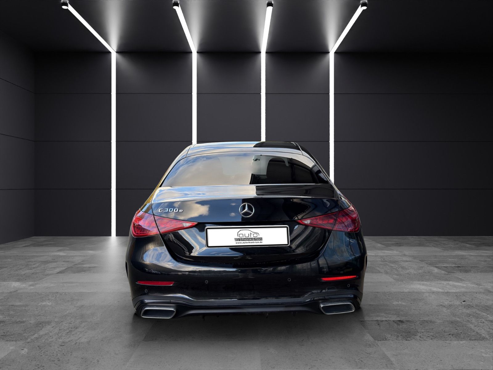 Fahrzeugabbildung Mercedes-Benz C 300 e*AMG-Line*Night-Paket*Pano*Ambiente*360°