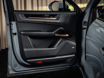 Porsche Cayenne - 11