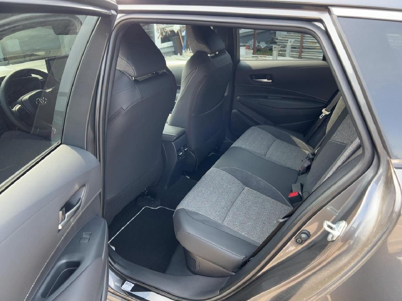 Fahrzeugabbildung Toyota Corolla TS 2,0 Hybrid Teamplayer *Technikpaket