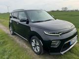 Kia e-Soul 64 kWh | 204 PS | Leder | unfallfrei  - Kia Soul PS