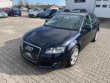 Audi A3 Sportback 2.0 TDI*Autom*Temp*F1*SitzH*PDC* - Audi A3 aus 2010: TDI