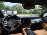 Volvo V90 D5 AWD Geartronic Momentum Pilot Assist - weiße Volvo V90