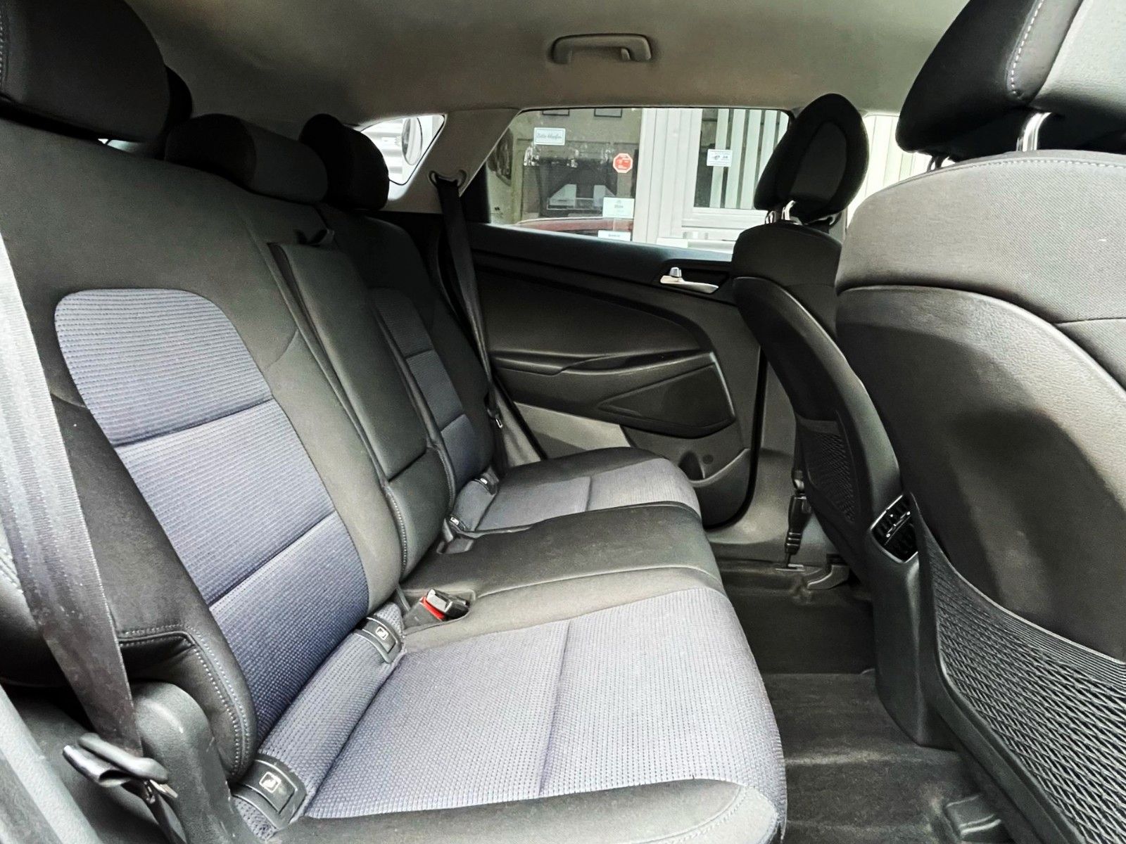 Fahrzeugabbildung Hyundai Tucson 1.7CRDi  KLIMAAUT NAVI SITZHZG CAM 2.Hd