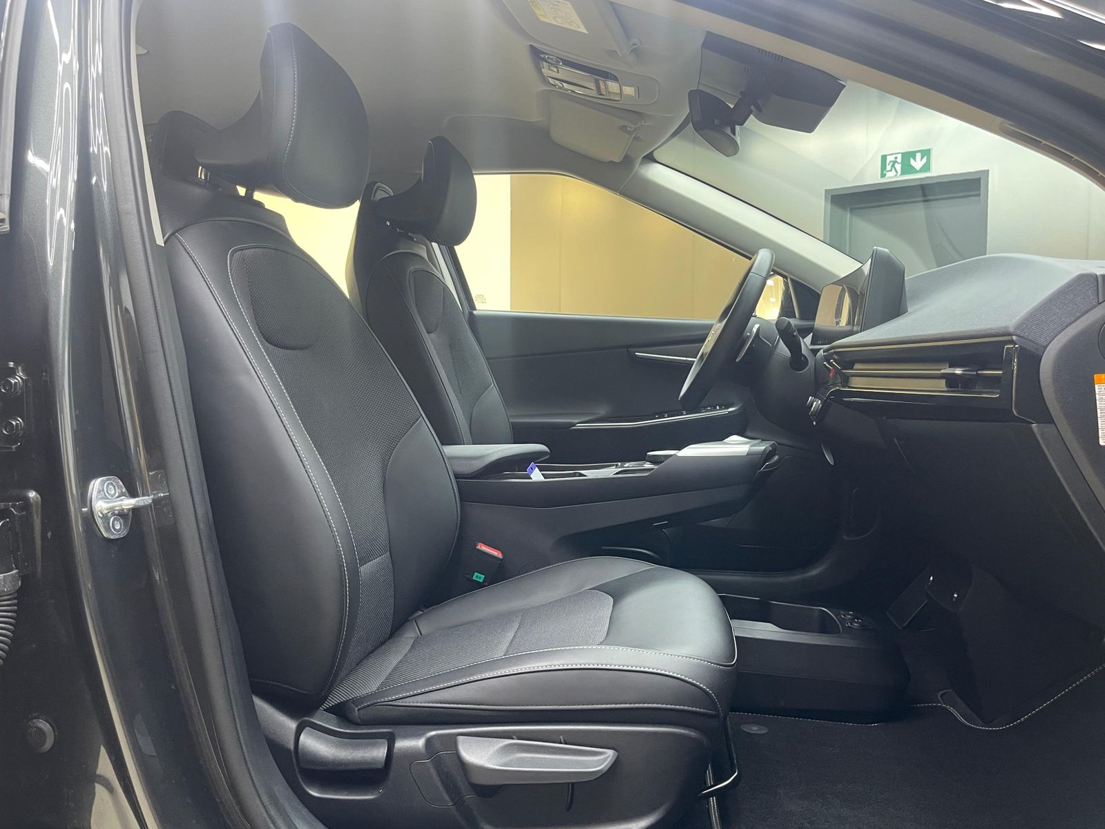 Fahrzeugabbildung Kia EV6 2WD LEDER+NAVI+LED+SITHZ+KAMERA+ACC+DAB+WP+