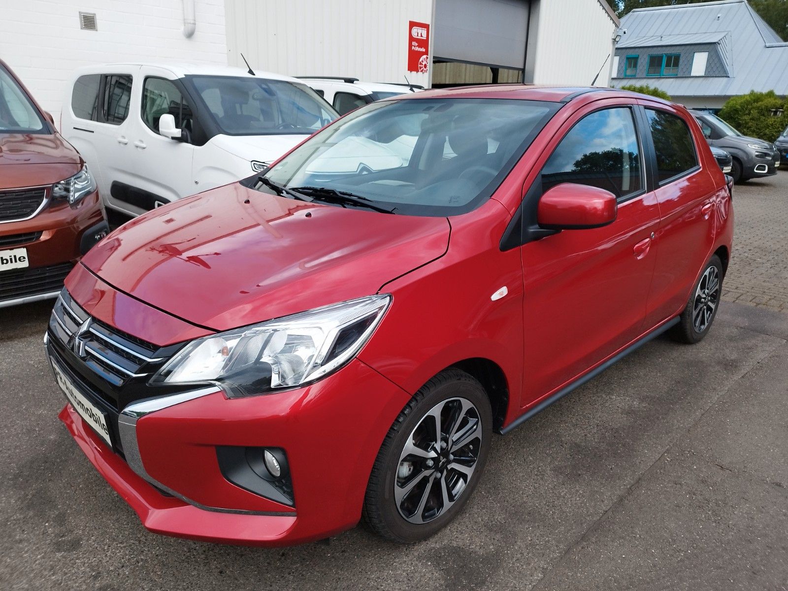 MITSUBISHI Space Star