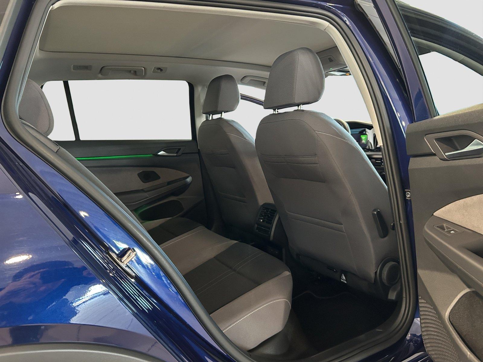 Volkswagen Golf 8 Var. 2.0 TDI DSG 4Mo. Alltrack PANO AHK K, миниатюра 21