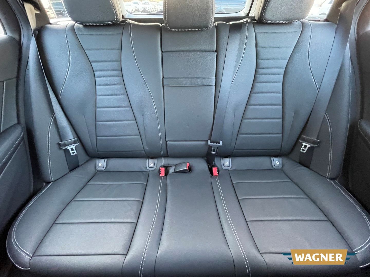 Fahrzeugabbildung Mercedes-Benz E 450 T 4Matic Multibeam LED Memory