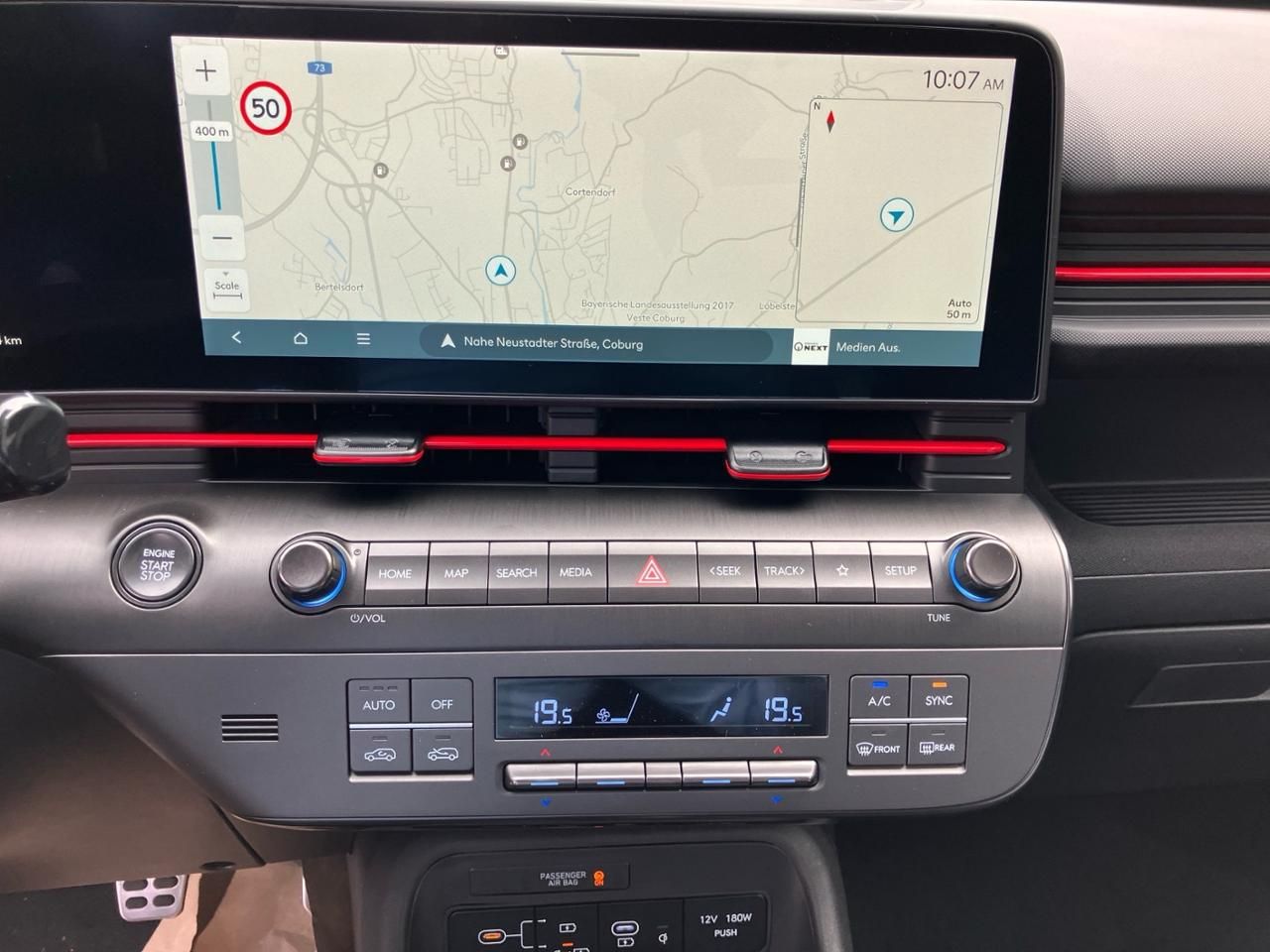 Fahrzeugabbildung Hyundai KONA N-LINE 2xKlima 360 Akustikglas DynLicht LM