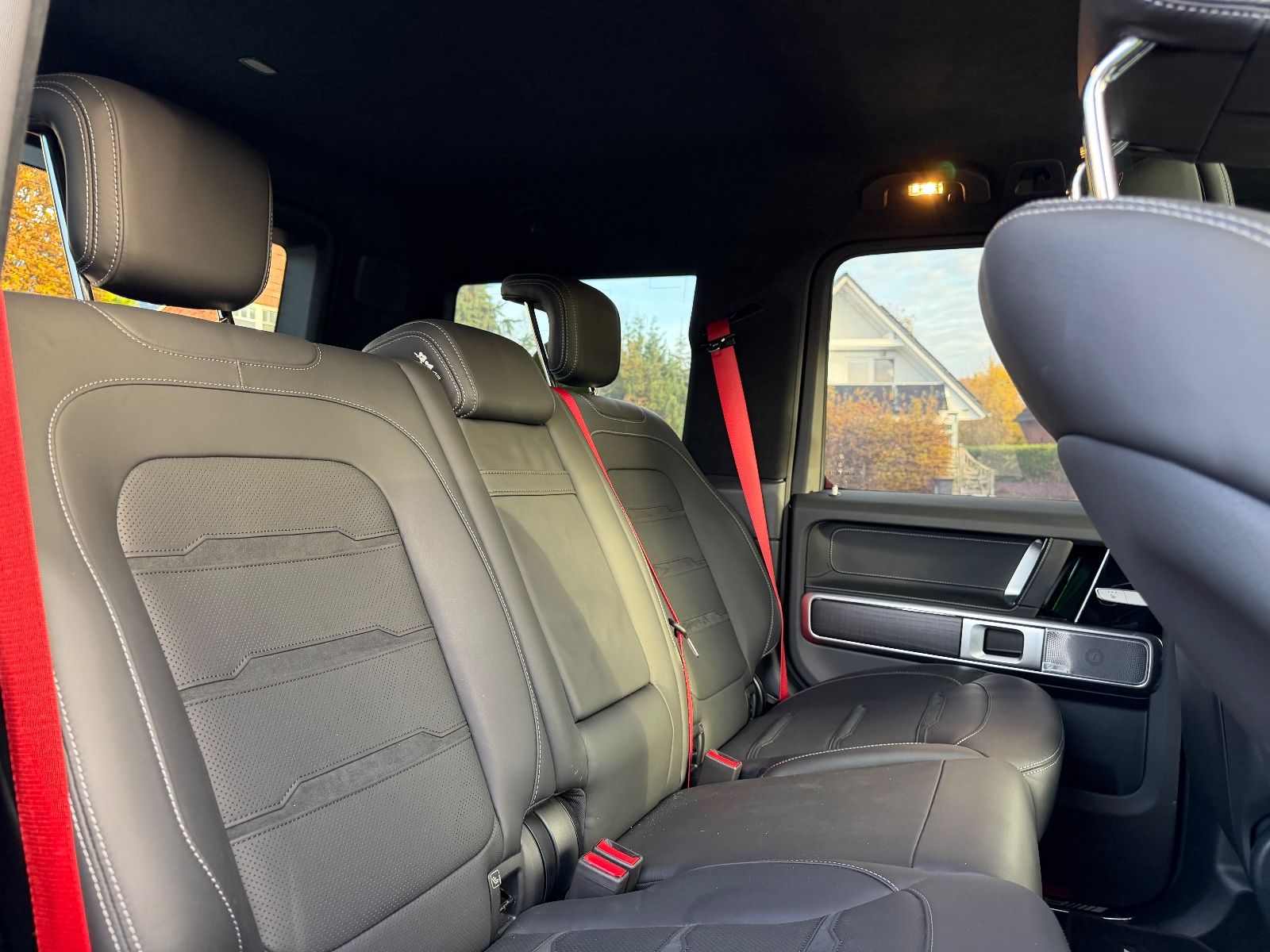 Fahrzeugabbildung Mercedes-Benz G 63 AMG MEMO*BURMESTER*SDACH*ACC*LED*SBELÜFTUNG