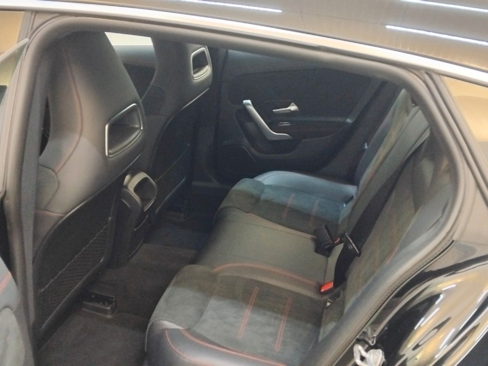 Mercedes-Benz CLA Shooting Brake (06/2026, Benzin)