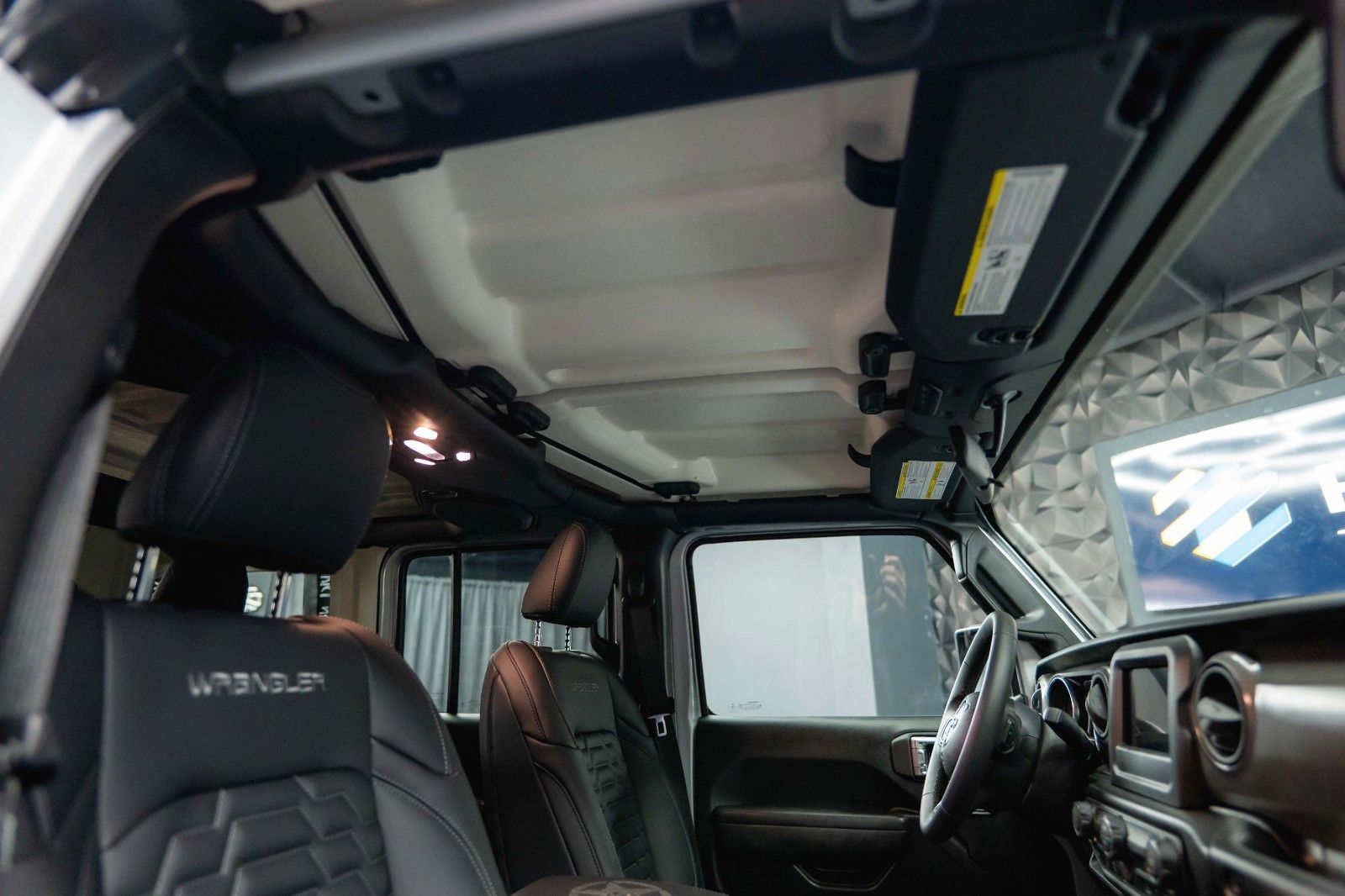 Fahrzeugabbildung Jeep Wrangler 3.6 V6 UNLIMITED SPORT OFFROAD 4x4 LED