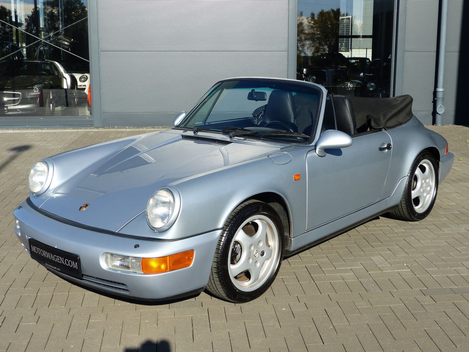 Fahrzeugabbildung Porsche 964 Carrera 4 Cabriolet