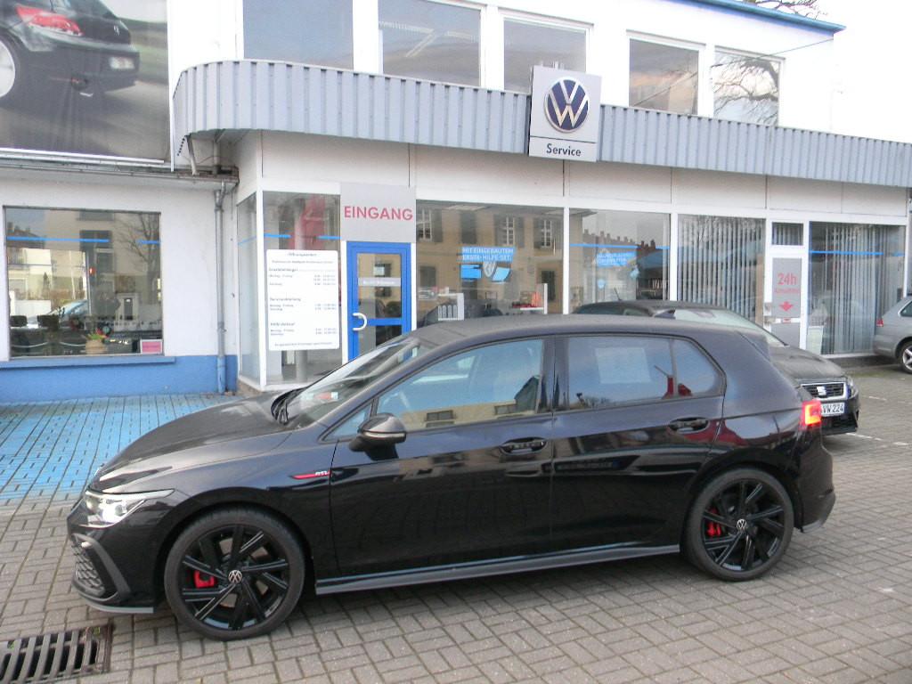 Volkswagen Golf VIII Lim. GTI BLACK STYLE 2,0 TSI DSG PANO