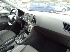 Fahrzeugabbildung Seat Leon Klimaanlage PDC