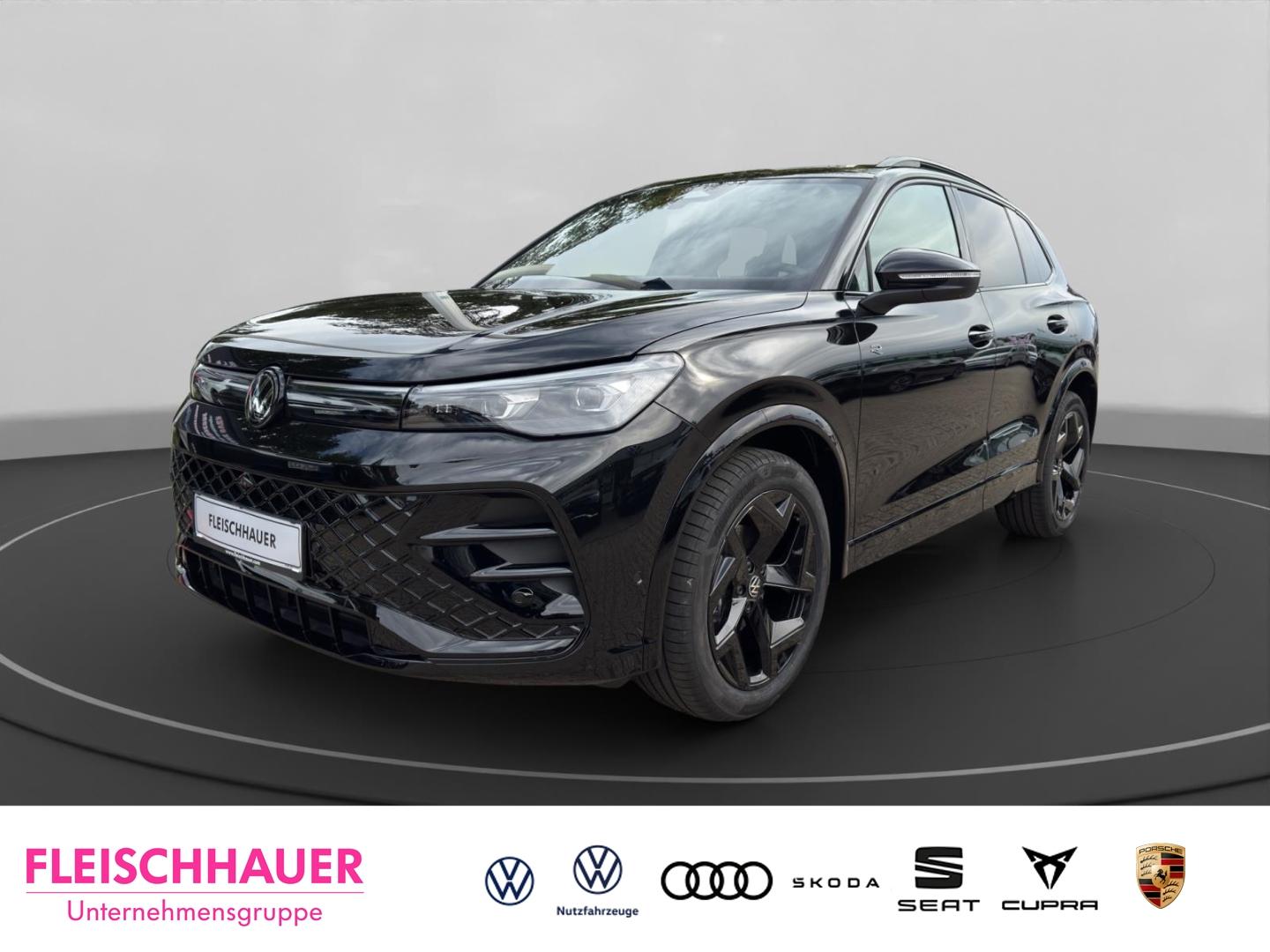 Volkswagen Tiguan R-Line 1,5 l eTSI 150 PS DSG AHK Navi Mat