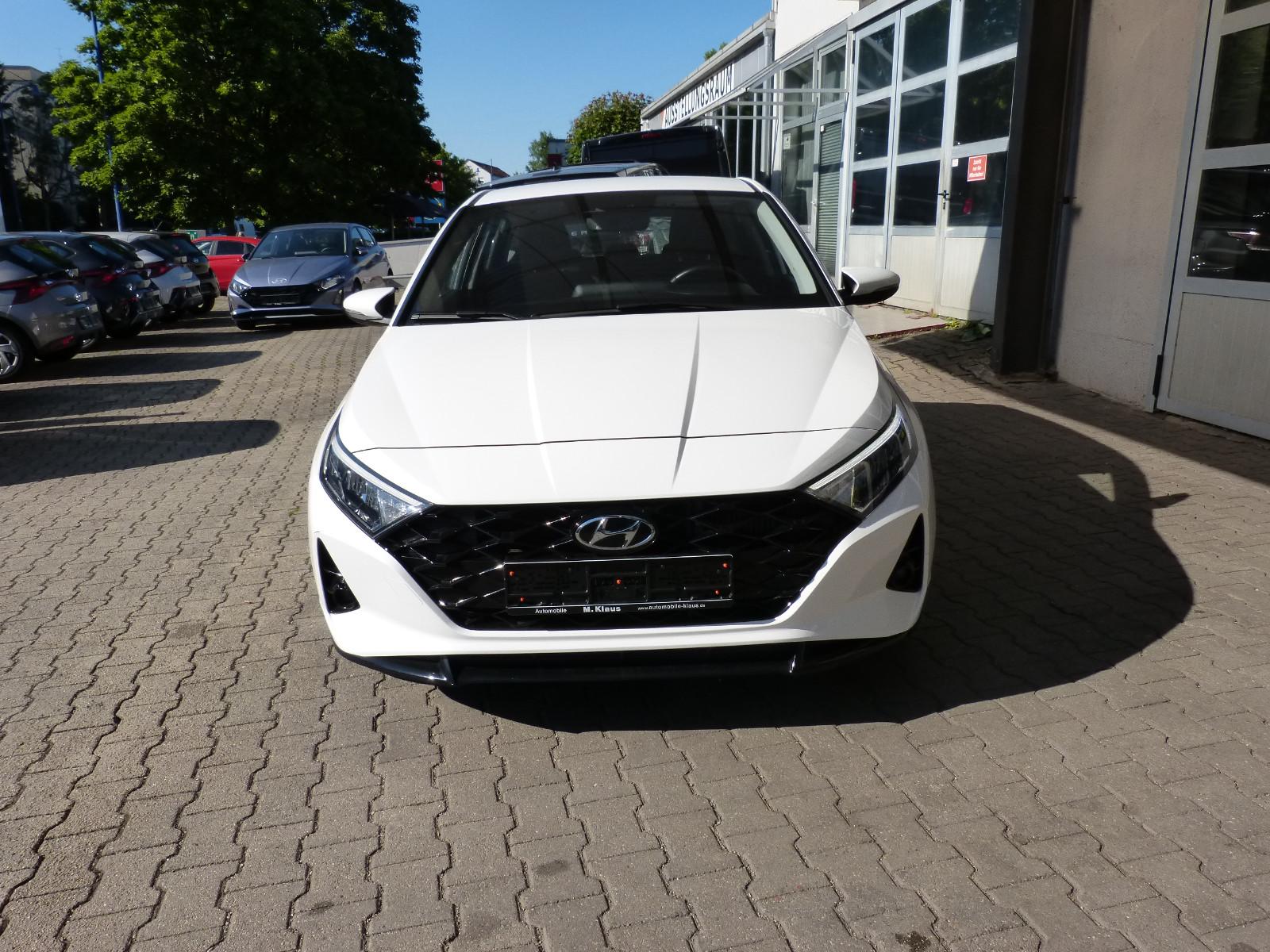 Hyundai i20 VOLL-LED ALU APPLE KLIMAAUT SHZ LHZ KAMERA