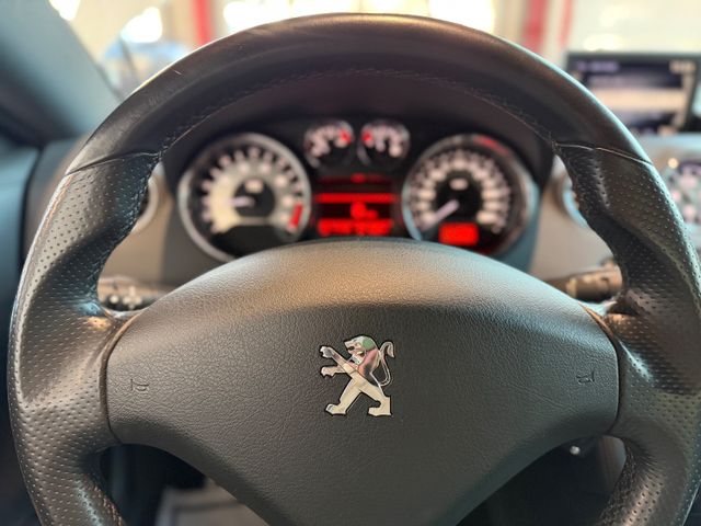 Peugeot RCZ