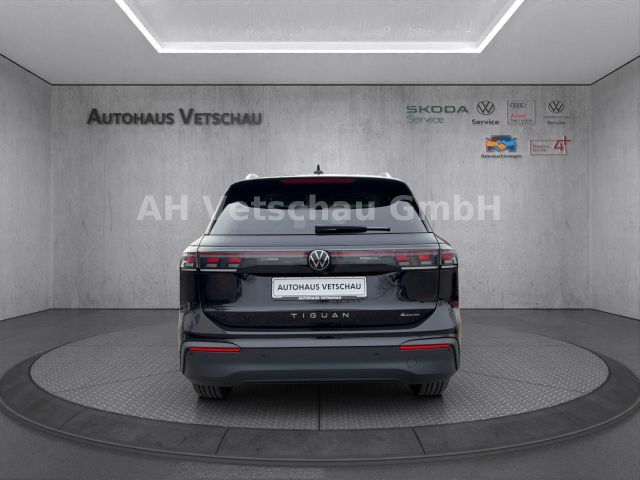 Tiguan Life 2.0 TDI 4M DSG/DCC/RFK/elHK/ACC LED