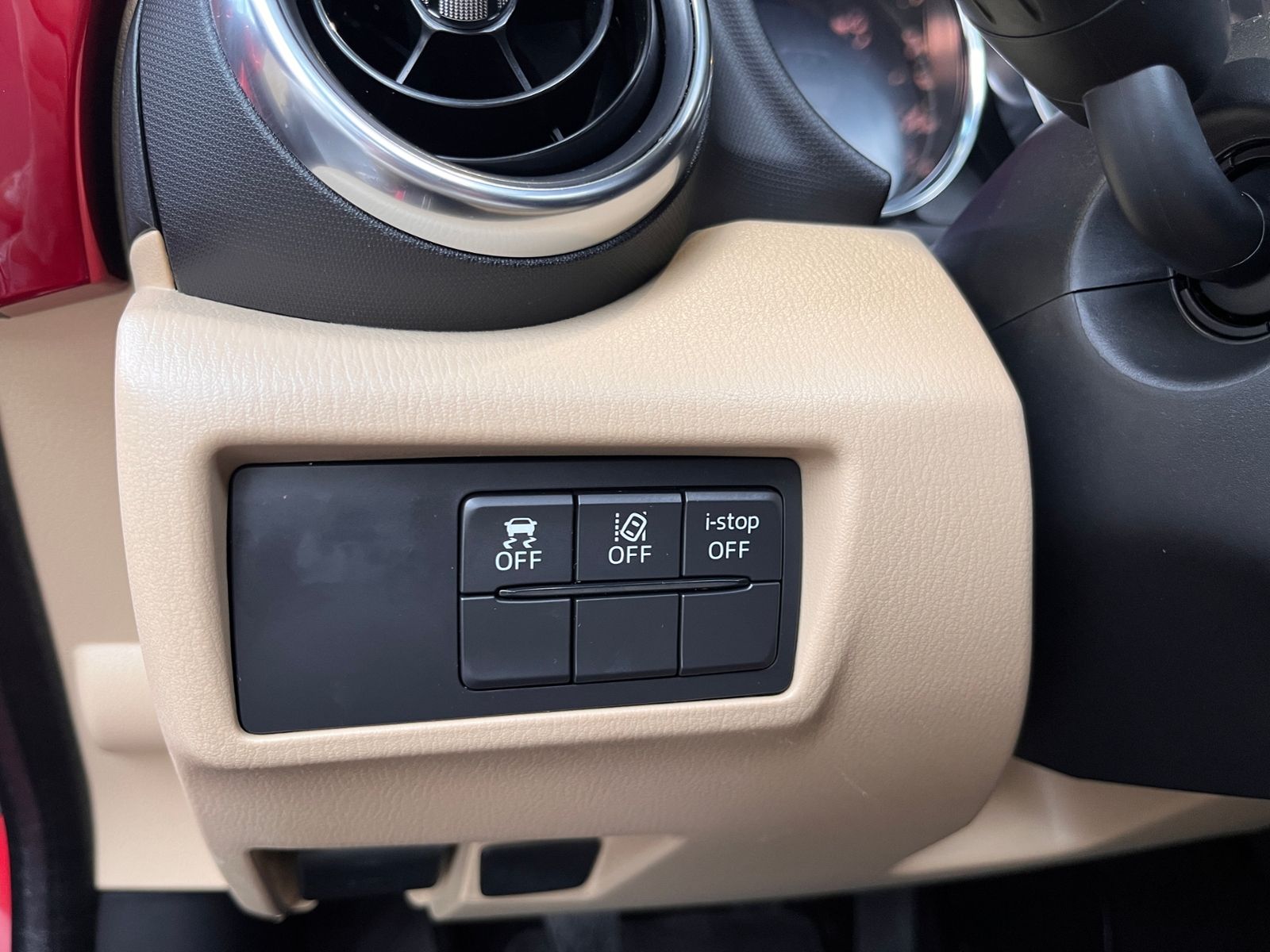 Fahrzeugabbildung Mazda MX-5 Selection KLIMA LED NAVI LEDER
