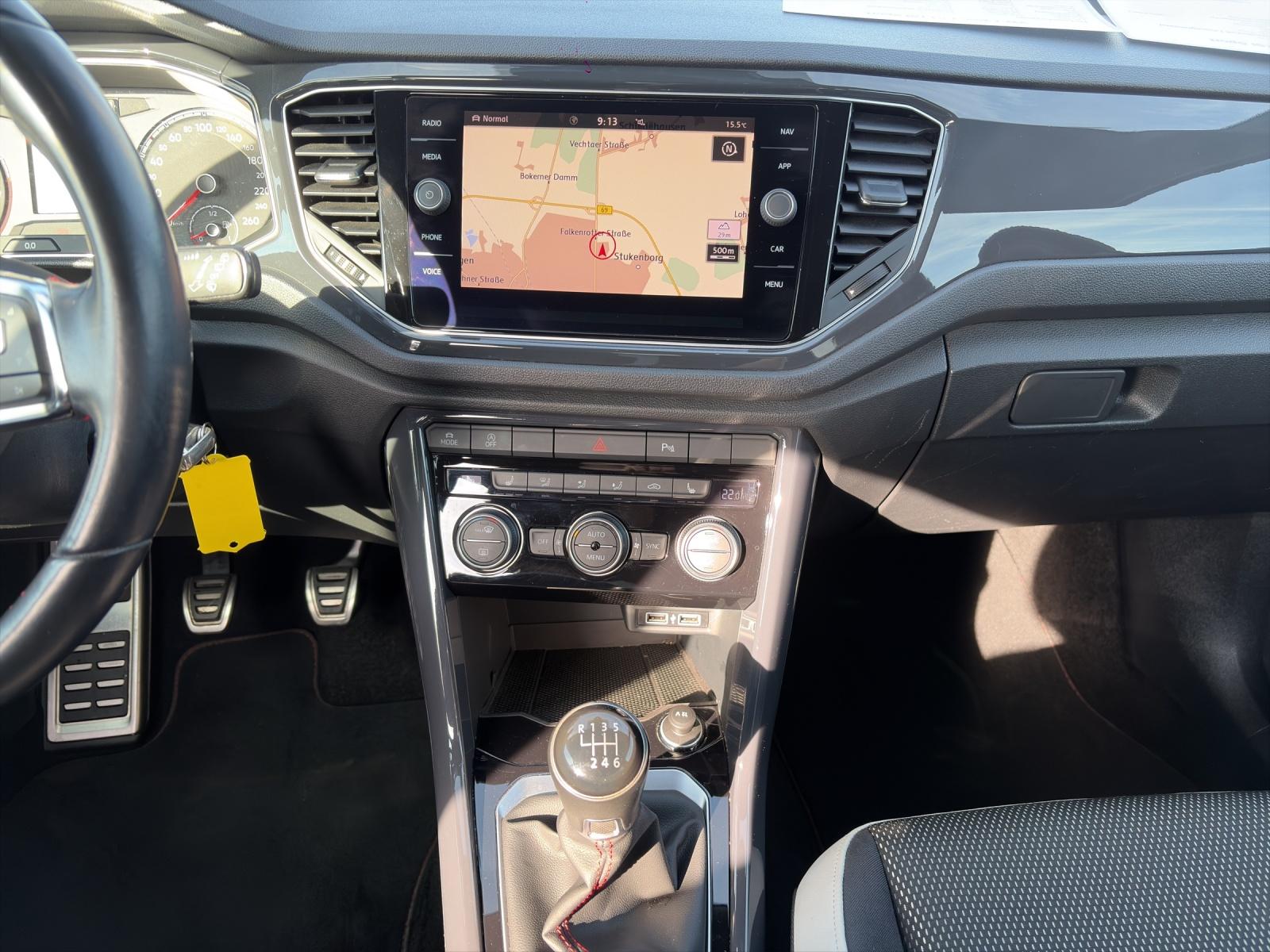 Volkswagen T-Roc 1.5 TSI Sport  Navi LED Kamera PDC LM Temp