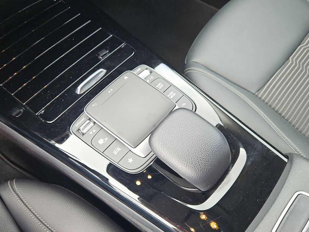 Mercedes-Benz A 180 Lim Night-Paket LED NAVI MEMORY KAMERA 18 foto 11