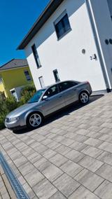 Audi A4 2.0 - - Audi A4 aus 2002: 2.0