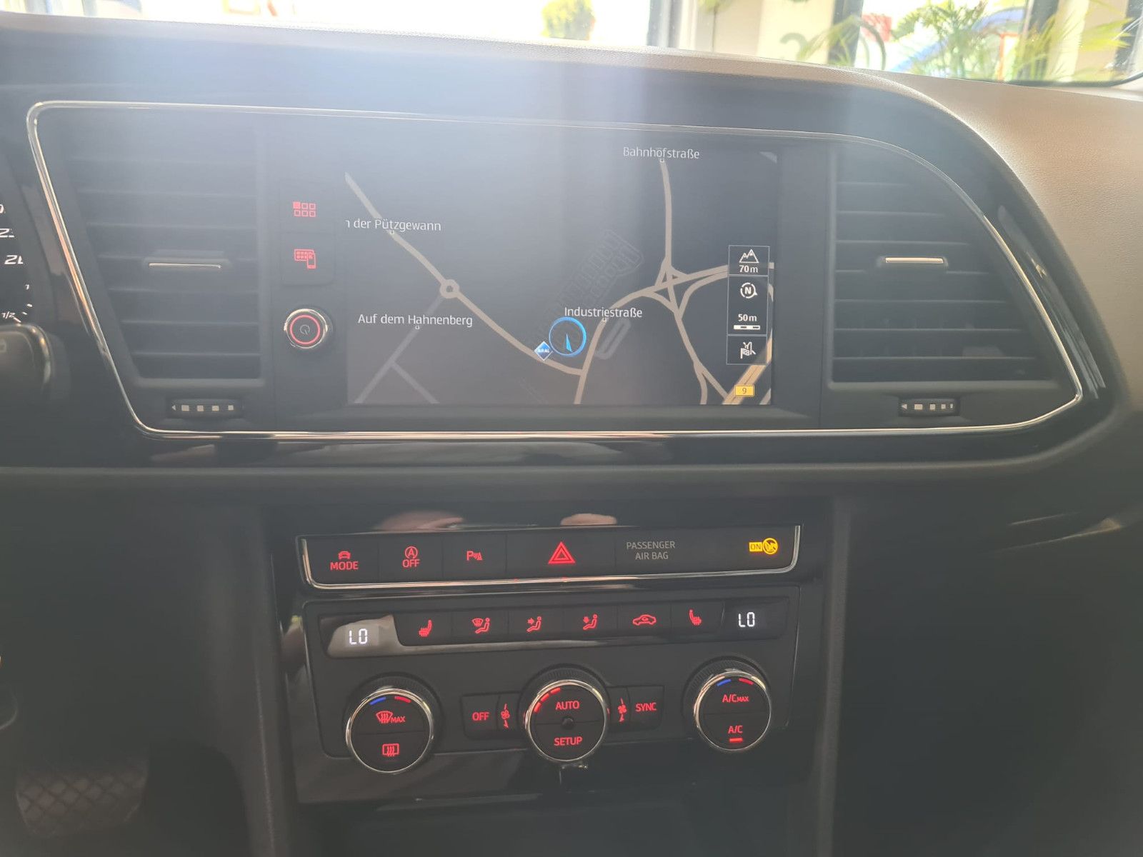 Fahrzeugabbildung SEAT Leon ST FR / KAMERA / SCHECKHEFT / GEPFLEGT